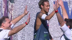 内马尔征服五人制足球