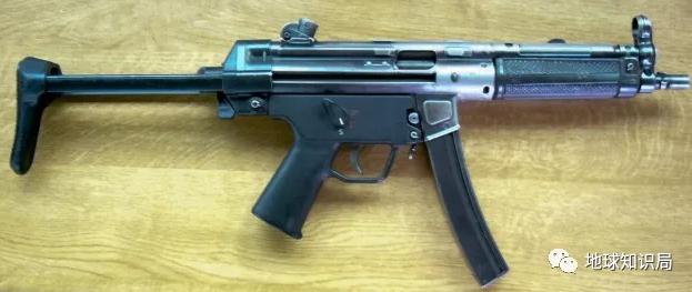 1976年版本的MP5A3(西德制)