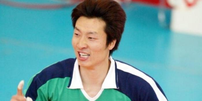 前男排主力38岁早逝 马凡氏综合征夺走多少巨人