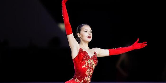 扎吉托娃:偶像是体操女王 目标平昌冬奥夺金牌