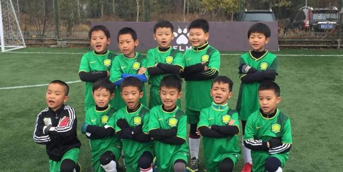 优贝足球代表北京中赫国安梯队征战蜀龙杯