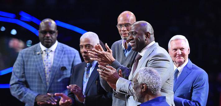 NBA众位名宿莅临全明星正赛现场