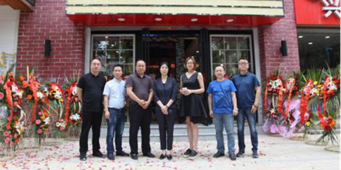 杰食特无人智能餐厅落户西安 开启无人智能餐