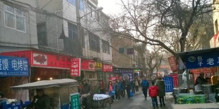 限期3日拆除的违建拖了半月 大麦市街南口占道