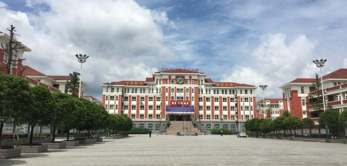 震后建成的宁强县天津高级中学