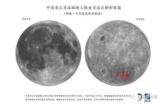 (点击放大)基于“嫦娥1号”数据构建的全月球地图。左侧为正面,我们熟悉的月球;右侧是我们地球上看不到的背面。红字标出了SPA盆地位置