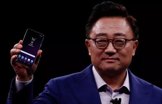 图丨三星电子移动通讯事业部总裁高东真