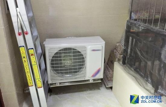 外机摆放不合理 空气不流通导致不制冷
