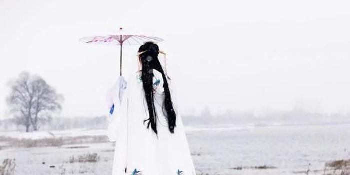 阿里虎牙上线