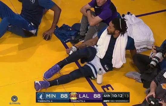 筋膜枪是NBA球星的宠儿。