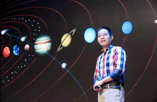 演讲嘉宾刘凯军:《今天宇宙空间里的天气怎么样》