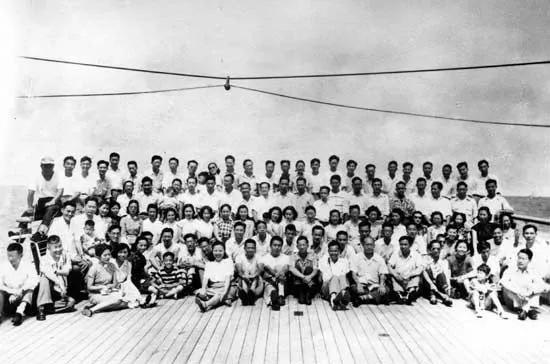 1950年8月31日威尔逊总统号上的归国留学生