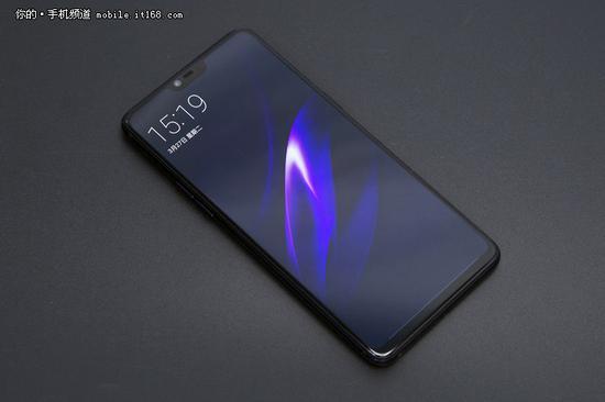 ▲OPPO R15