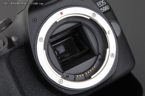 ▲EOS 1500D