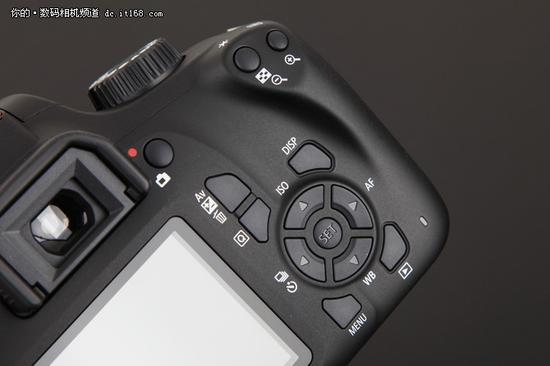 ▲EOS 3000D