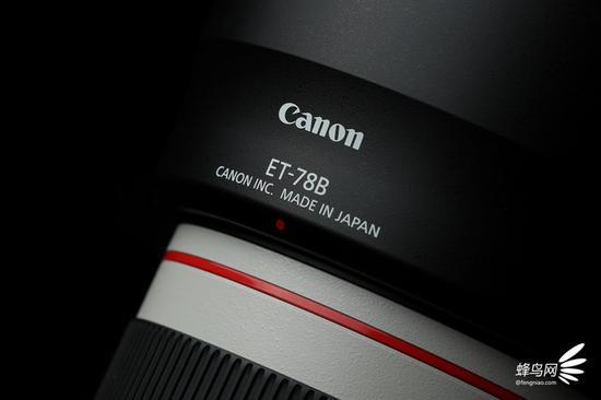 佳能EF 70-200mm f/4L IS II USM的遮光罩型号为ET-78B