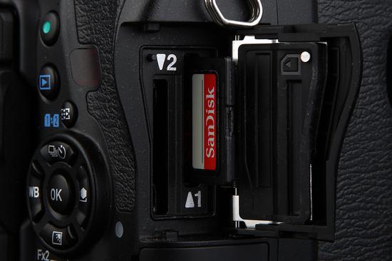 PENTAX K-1 Mark II存储卡插槽