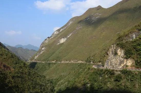 纳庆剖面,位于贵州黔南罗甸县纳庆村