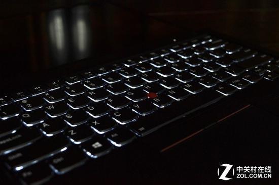 ThinkPad触感优秀的键盘如果可以融入游戏本中这真是极好的(比如S5)
