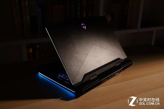 Alienware17 R5