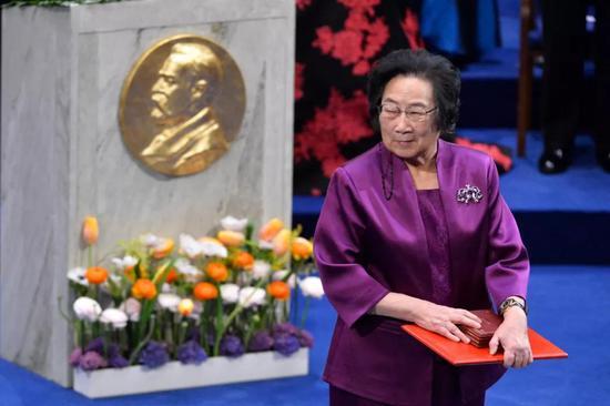 2015年诺贝尔医学奖获得者,我国女药学家屠呦呦。图片来源:图虫创意