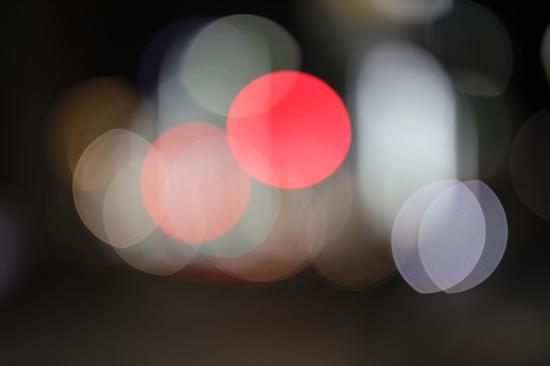 焦距:50mm 光圈:f/1.2 ISO感光度:200