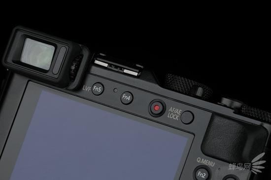 松下LUMIX LX100M2屏幕顶部的按键布局