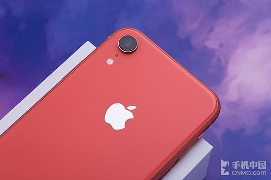 iPhone XR配备后置单摄