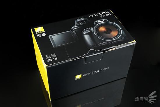 尼康P1000包装盒