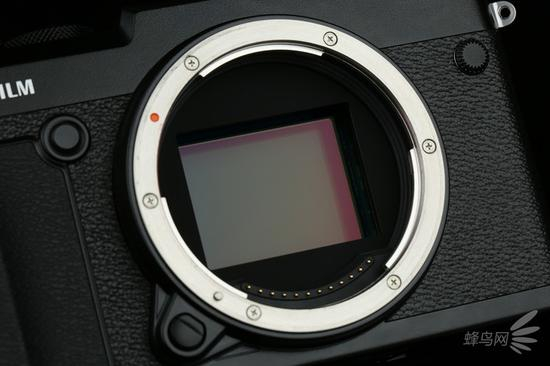 富士GFX 50R的传感器以及机身卡口