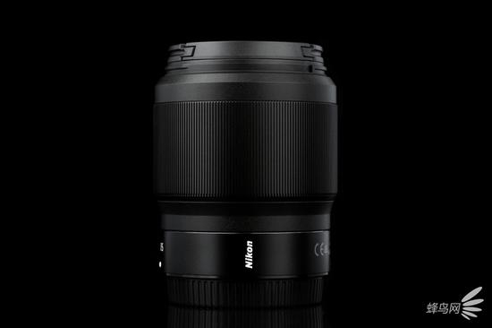 尼克尔 Z 50mm f/1.8 S镜头右侧面