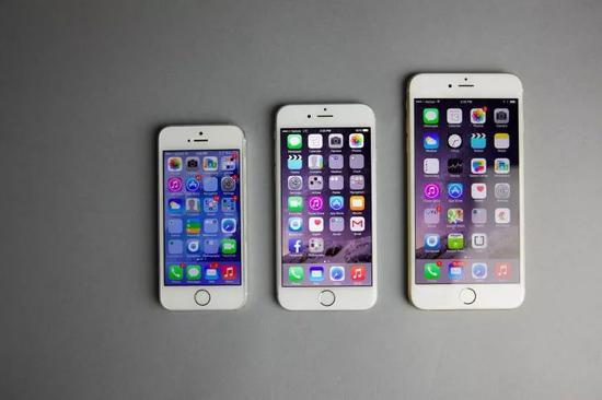 从左至右iPhone 5s、iPhone 6、iPhone 6 Plus(图片来自TechJunkie)