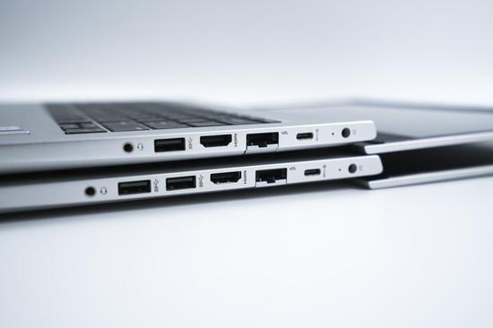 ↑上为13英寸机型,下为14英寸机型