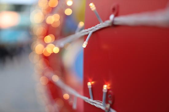 焦距:28mm 光圈:f/1.4 ISO感光度:100
