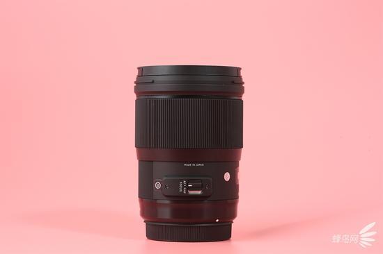 适马28mm F1.4 DG HSM Art外观