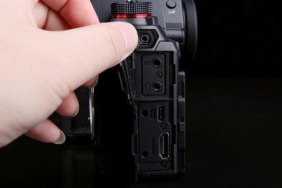 松下 LUMIX S1R接口