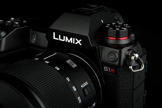 松下 LUMIX S1R