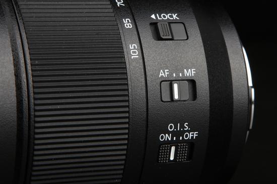 松下LUMIX S 24-105mm F4 MACRO O.I.S。 镜身开关