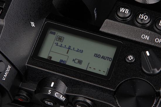 松下 LUMIX S1R肩屏
