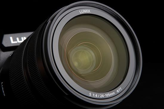 松下LUMIX S 24-105mm F4 MACRO O.I.S。镀膜