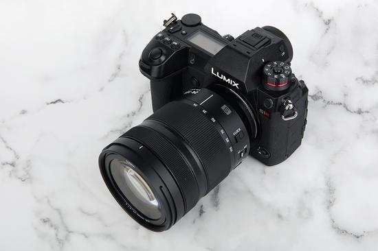 松下 LUMIX S1R