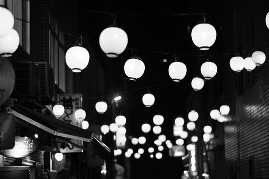 焦距:56mm 光圈:f/1.2 ISO感光度:640