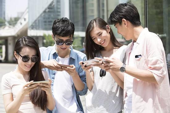 中国拥有庞大的游戏玩家。图片来源:视觉中国