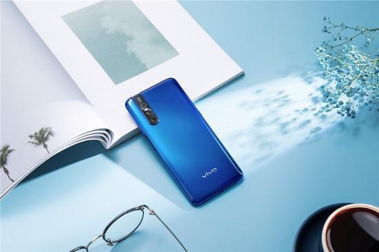 vivo S1 Pro 钟情蓝