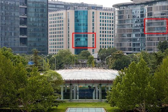 实拍锐度测试,我们选取图中所示的中心、边缘区域来放大查看