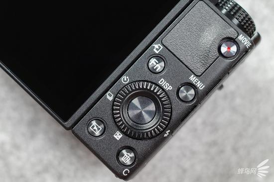 索尼黑卡RX100 VII背部按键布局