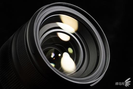 腾龙35-150mm f/2.8-4 Di VC OSD前镜组
