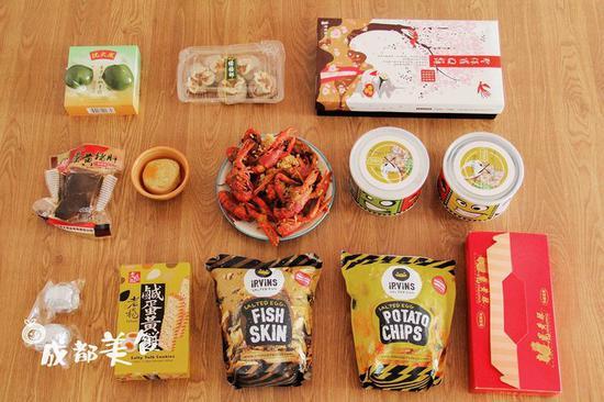 ▲ 网上咸蛋黄口味零食评测一搜一大把,图片来自成都美食