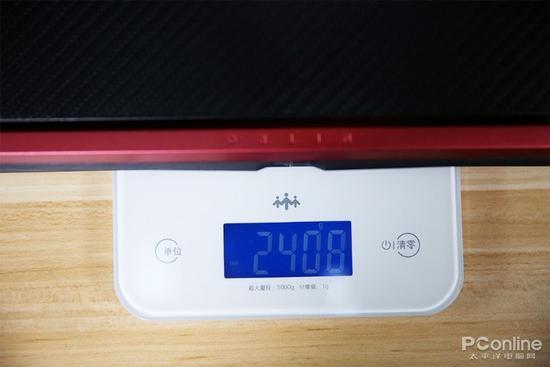 重量约2.4kg