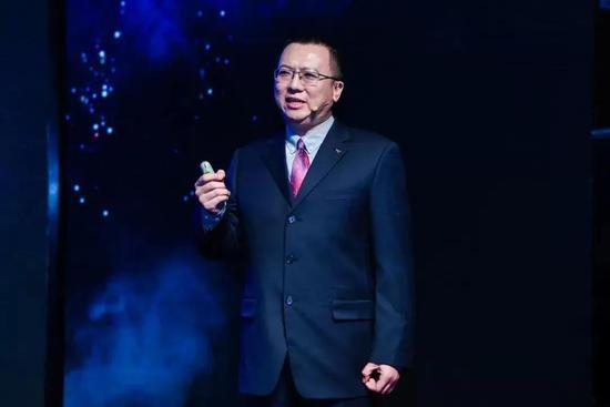 演讲嘉宾张效初:《爱情和抽烟,事关大脑和上瘾》